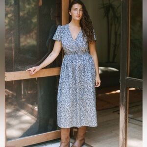 Christy Dawn Navy Daisy Floral Dawn